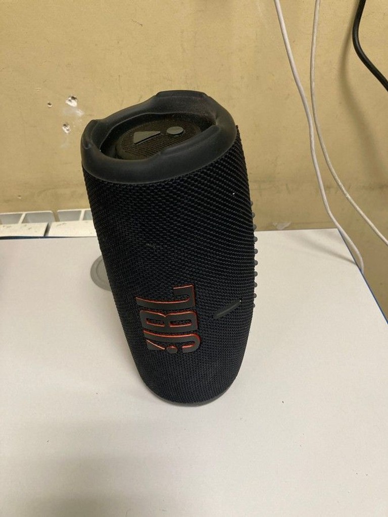 Оголошення Jbl charge 5 Б/У