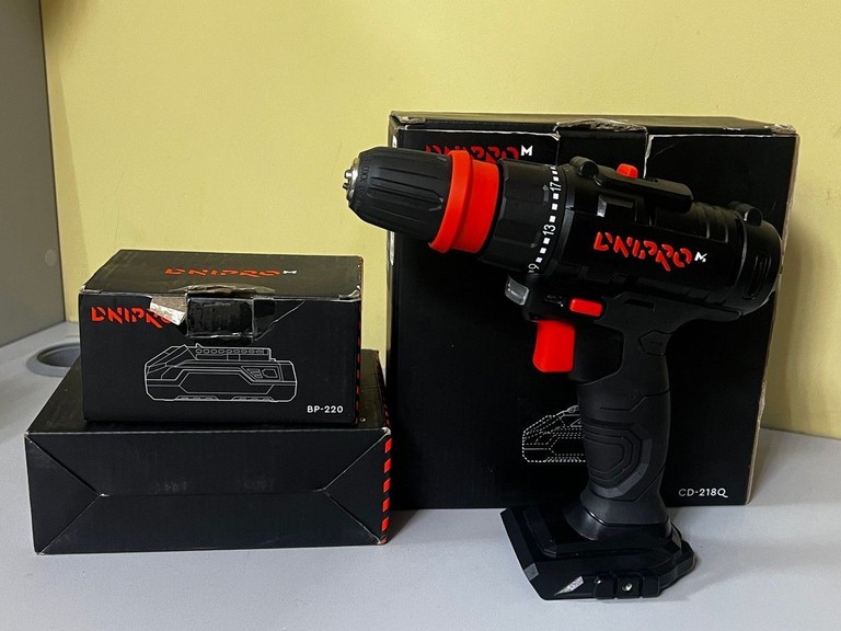 Купити Dnipro-M cd-218q 1акб 2ah зп Б/У