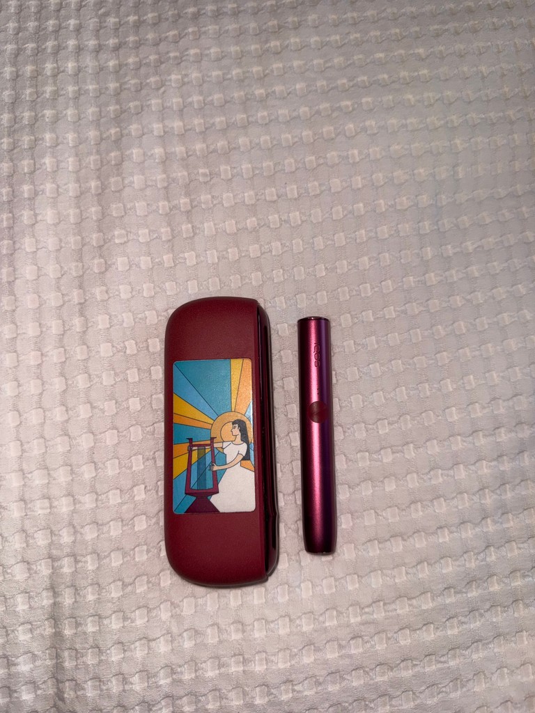Купити Iqos iluma бордовий Б/У