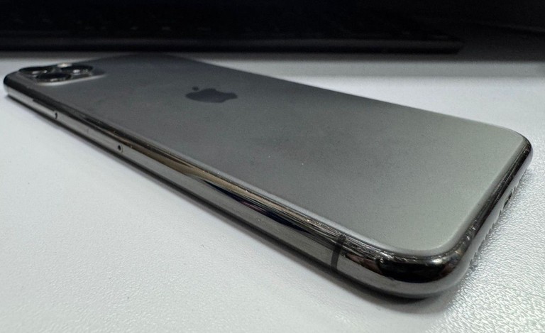 Apple iphone 11 pro max 64gb Код:01-201137219. Зображення 8