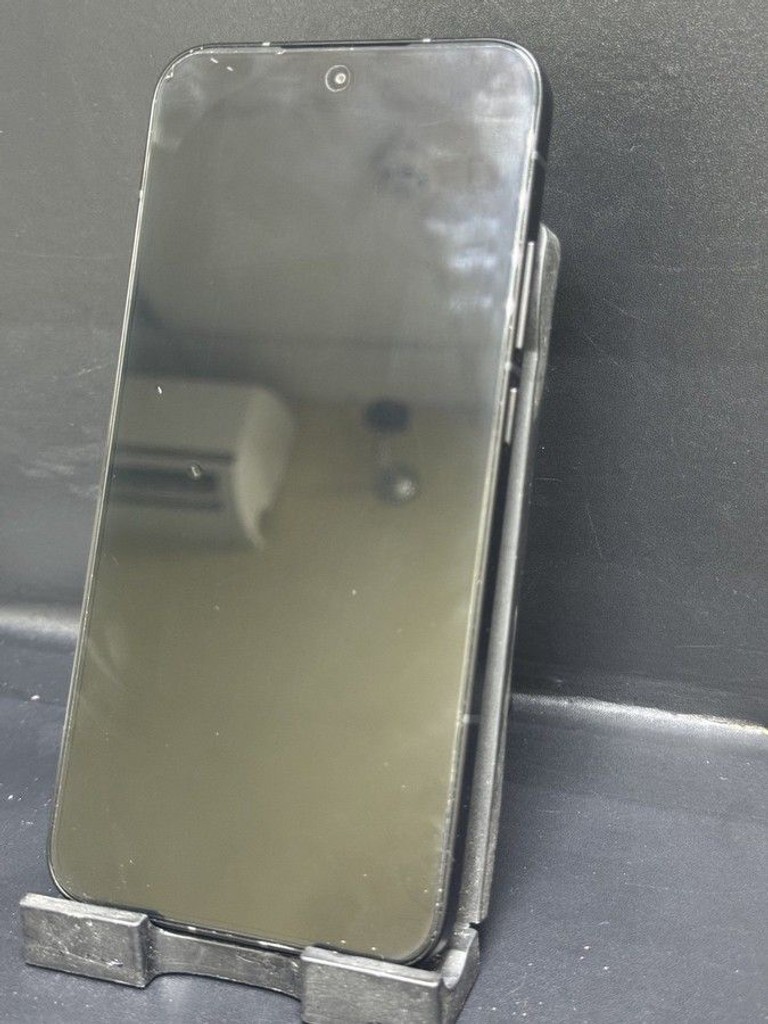 Купить Poco F7 12/512GB Black Б/У
