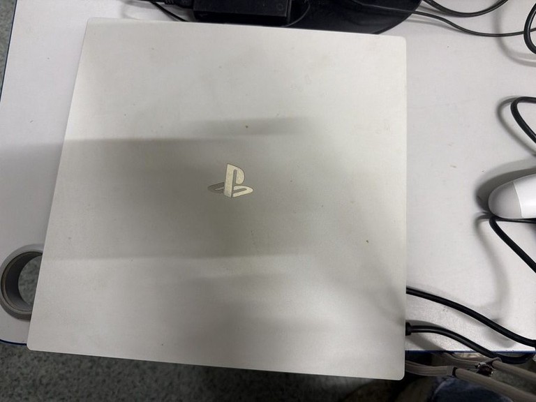 Sony playstation 4 pro 1tb Код:01-201161745. Изображение 6