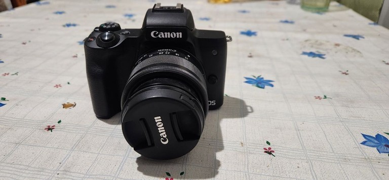 Купить Canon EOS M50 kit (18-150mm) IS STM Б/У