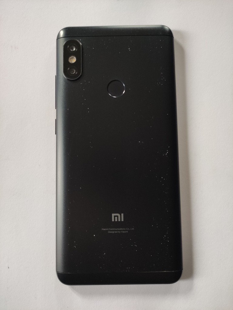 Дешиво Xiaomi Redmi Note 5 3/32GB Black с ломбарда