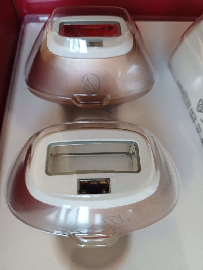 Дешево PHILIPS Lumea IPL Hair Removal 9900 з ломбарду