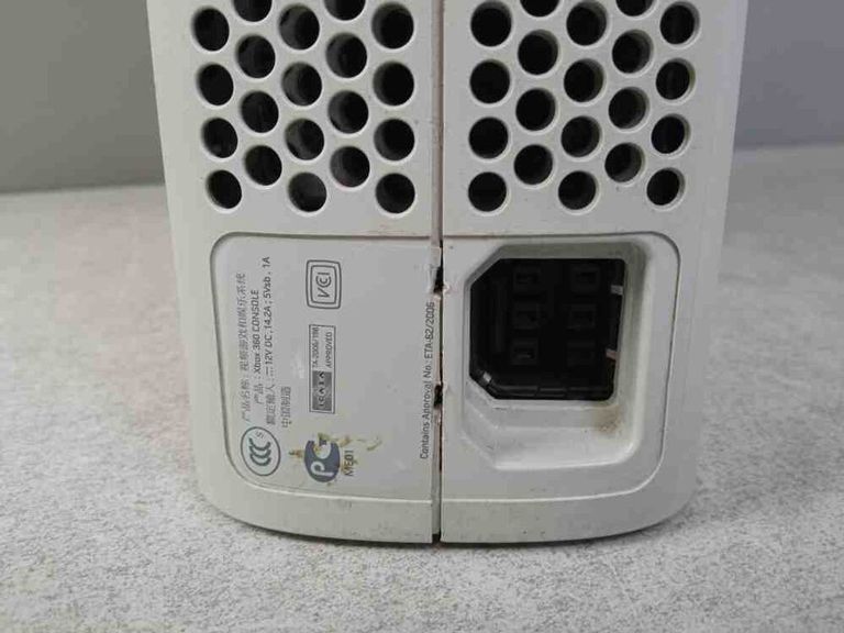 Microsoft Xbox 360 Wireless Controller White (JR9-00002) Код:2000003205967. Изображение 8