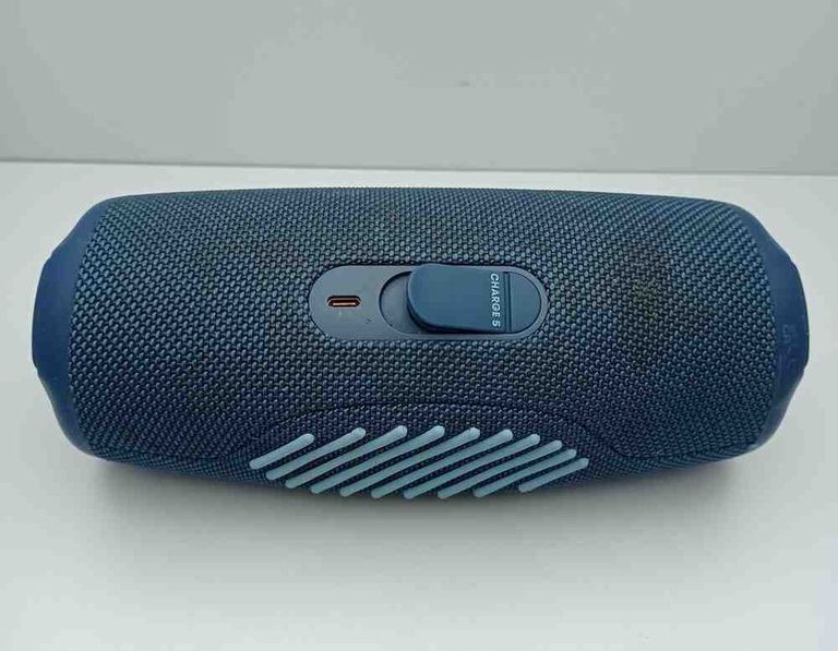 Дешево Jbl Charge 5 White (JBLCHARGE5WHT) з ломбарду