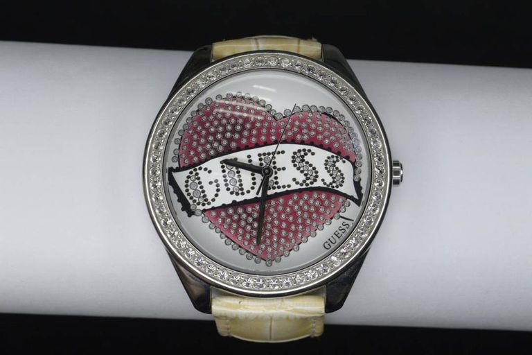 Guess w70018l1