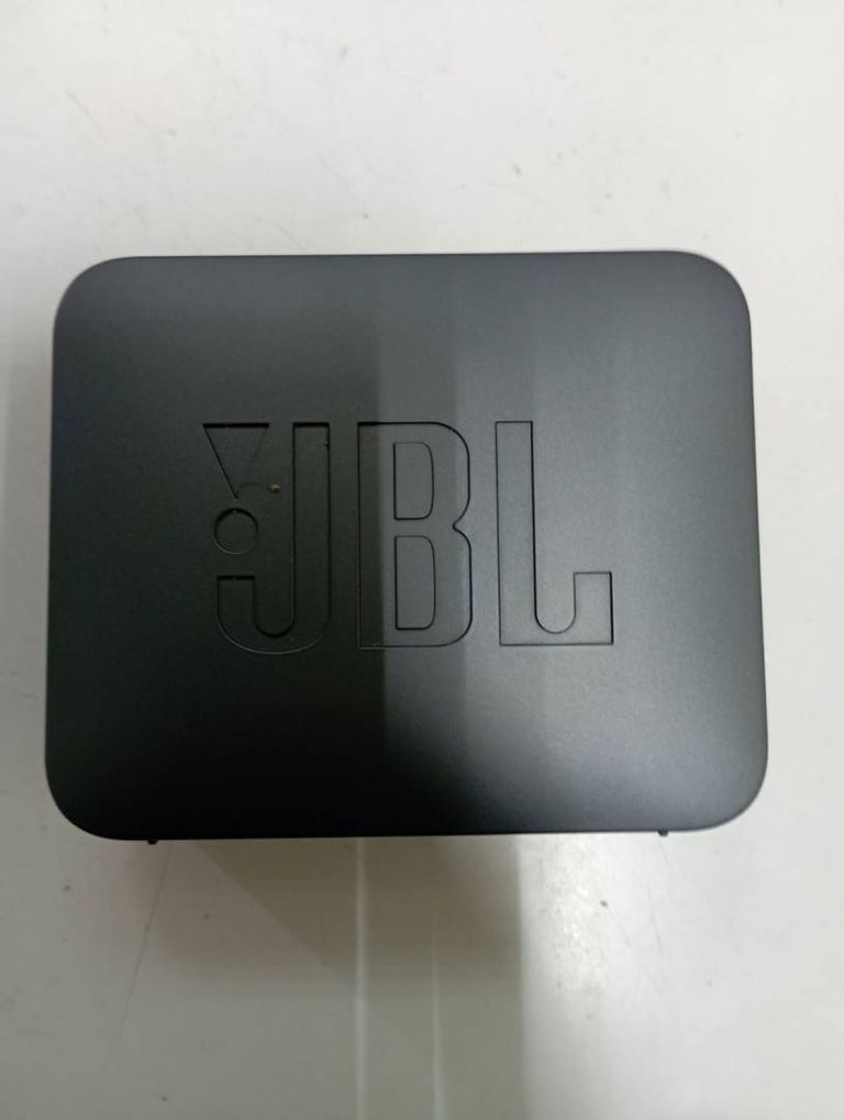 Оголошення Jbl go essential Б/У