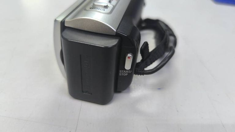 Sony hdr-cx220e