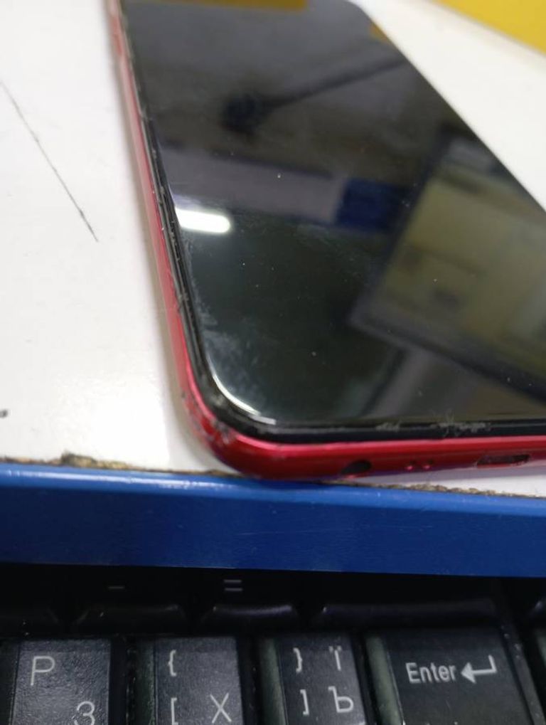 Realme C3 3/64GB Red Код:01-200336635. Изображение 5