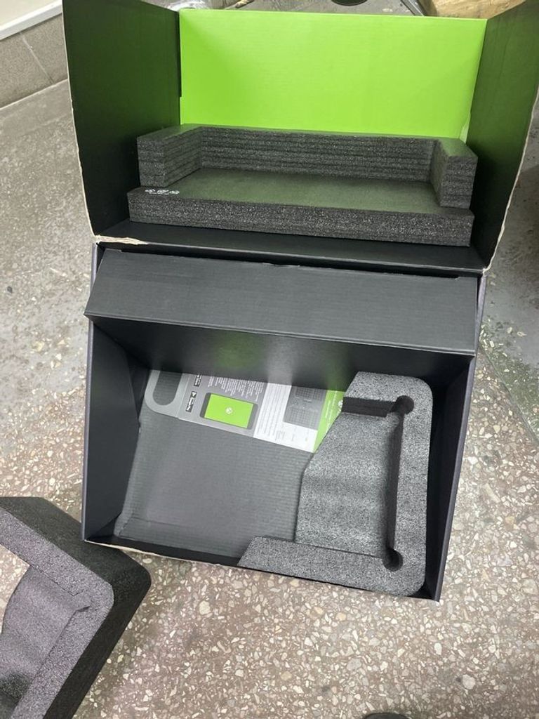 Дешиво Microsoft xbox series x 1tb с ломбарда