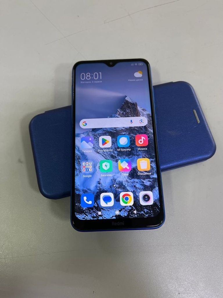 Купити Xiaomi Redmi 8A 2/32GB Black Б/У