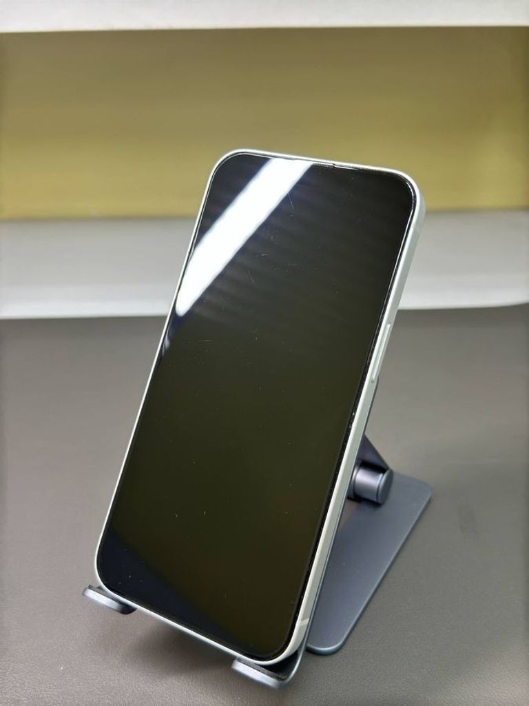 Оголошення Apple iPhone 16e 128GB Black Б/У