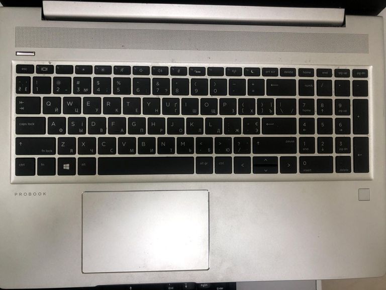 Дешево Hp єкр. 15,6/ core i7 8565u 1,8ghz/ ram16gb/ ssd256gb/ uhd620 з ломбарду