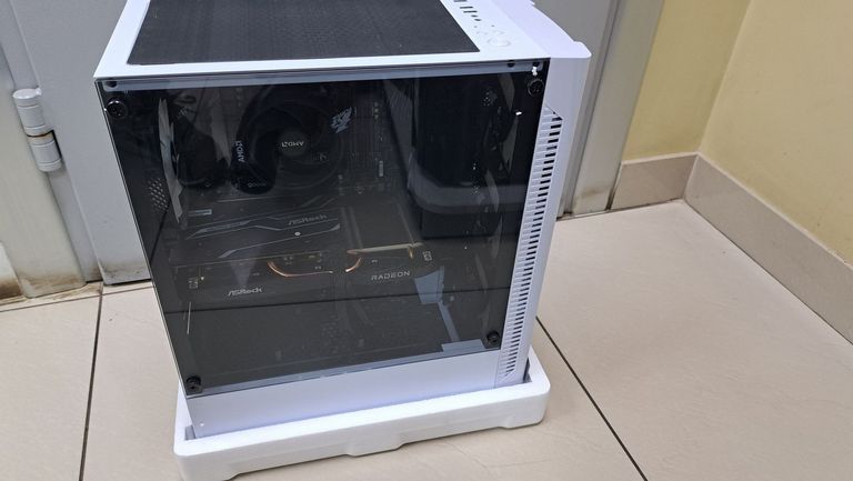 Дешиво Пк amd ryzen 5 5600/ram 16 gb/hdd відсутній/ssd 500 gb/amd/ ati radeon rx 6600 8gb gddr6 128bit с ломбарда