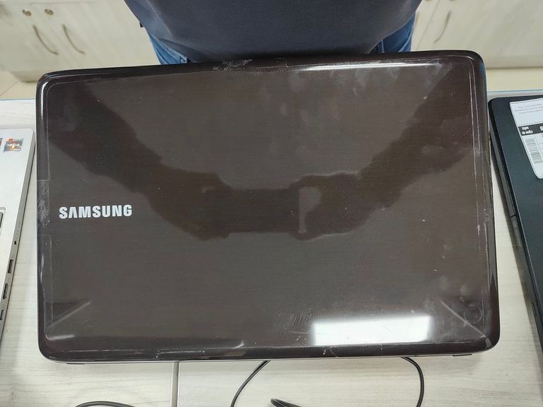 Объявление Samsung 15/pentium p6000 ddr3/3gb ddr2/hdd 320 gb/ssd *відсутній/*інтегрована Б/У