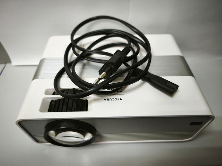 Купити Technaxx beamer tx-127 Б/У