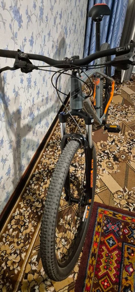 Gt bicycles Avalanche Sport 29" 2023 / рама 52см gloss gray&orange fade w/black&orange Код:null. Изображение 8