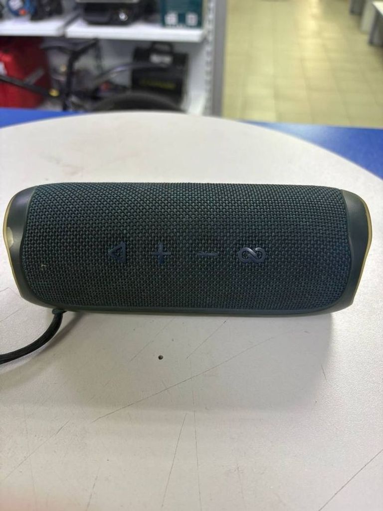 Дешиво Jbl Flip 5 Black (JBLFLIP5BLK) с ломбарда