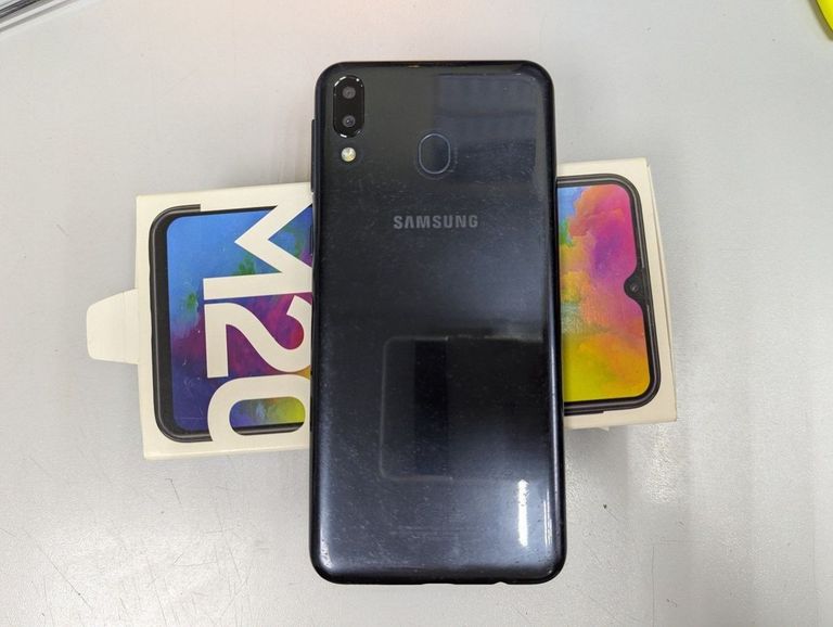 Оголошення Samsung galaxy m20 4/64gb Б/У