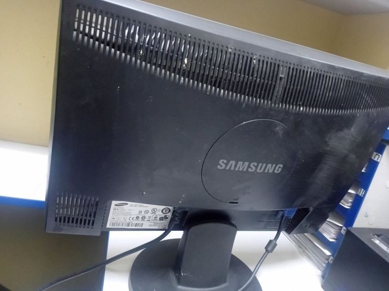 Объявление Samsung 2043nw Б/У