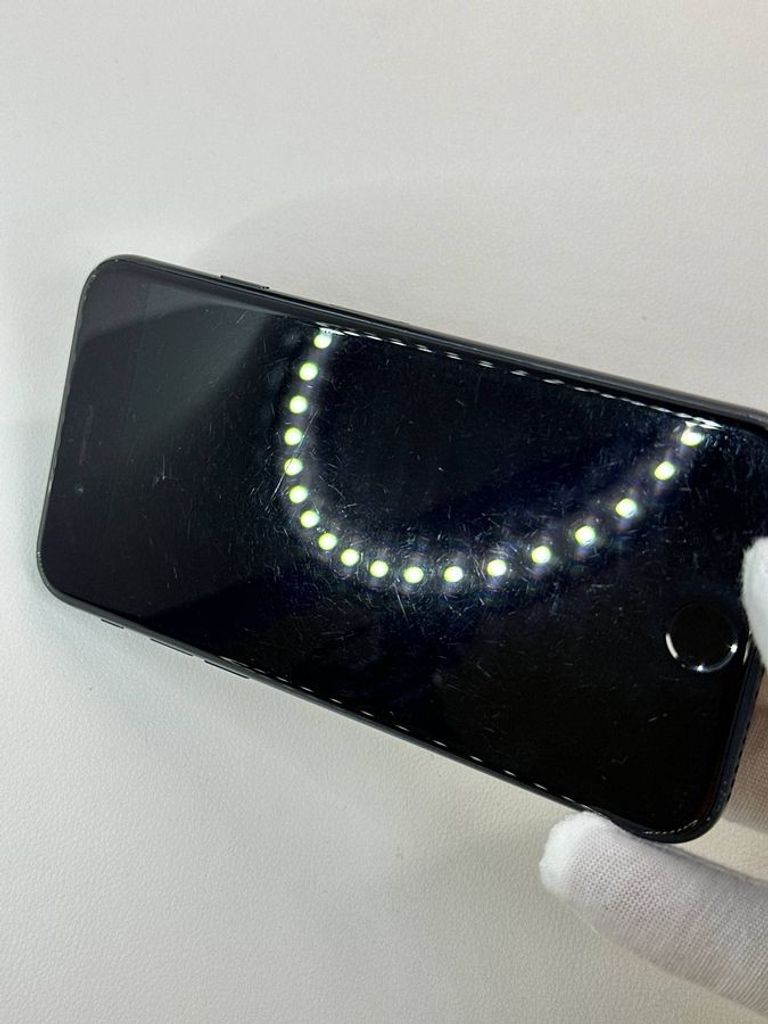 Apple iphone se 2022 64gb Код:01-200787556. Зображення 8