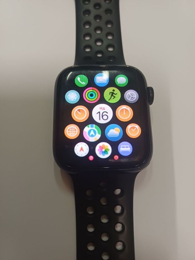 Дешиво Apple watch se 2 gps 44mm aluminium case с ломбарда