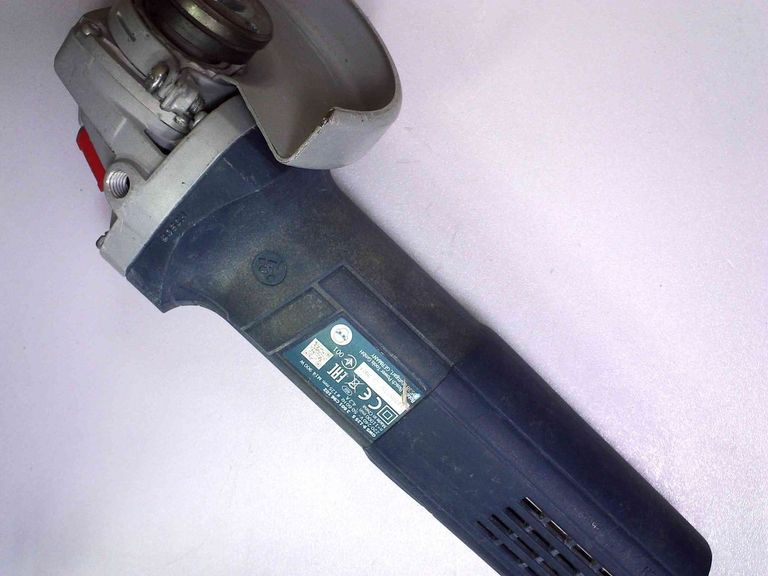 Дешиво Bosch gws 9-125 s с ломбарда