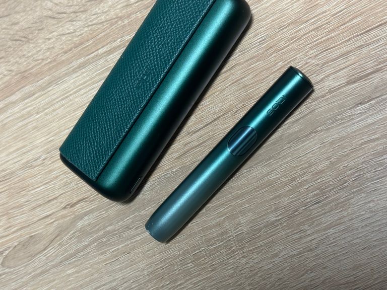 Дешиво IQOS ILUMA i PRIME, Зелений с ломбарда