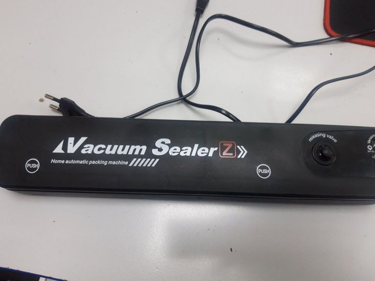 Дешиво  Vacuum Sealer ZKFK-001 с ломбарда