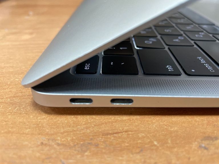 Распродажа Apple macbook air a1932 13,3" core i5 1,6ghz/ram8gb/ssd128gb/intel uhd graphics 617, продавец Техноскарб