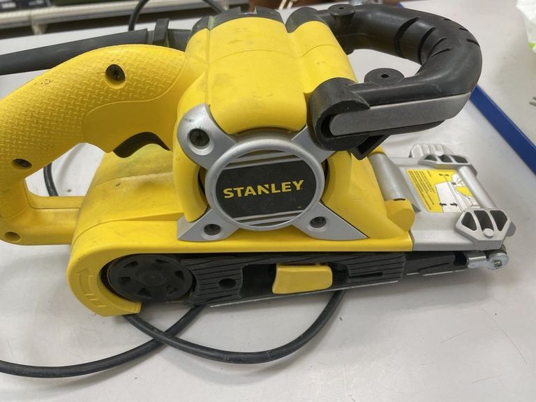 Дешево Stanley STBS720 з ломбарду