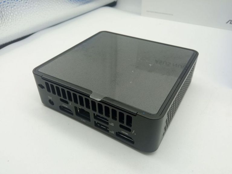 Купить Asus nuc 14 pro/core 3 100u/ram16gb ddr5/ssd256gb Б/У