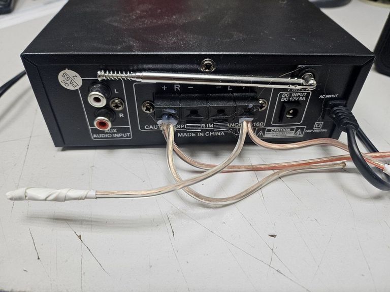 Дешиво UKC AK-699BT с ломбарда