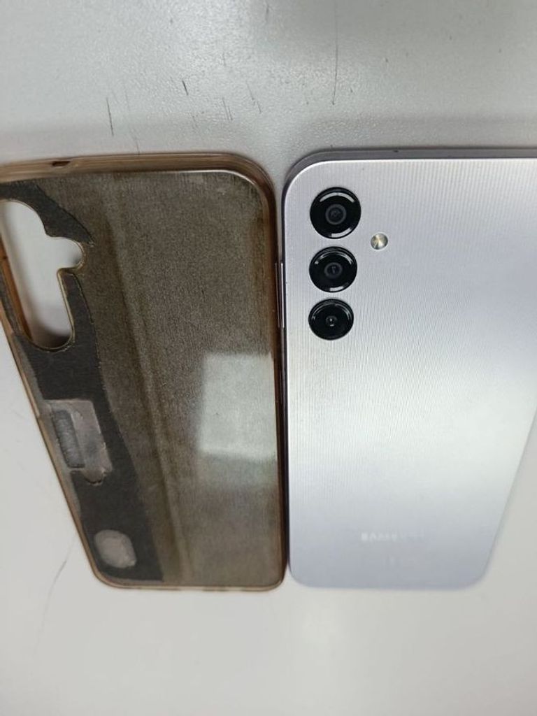 Оголошення Samsung galaxy a14 sm-a145f 4/64gb Б/У