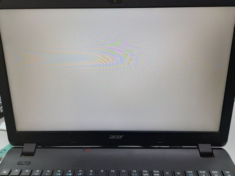 Купити Acer 15/core i3 5005u ddr3/4gb ddr3/hdd 1000 gb/ssd *відсутній/*інтегрована Б/У