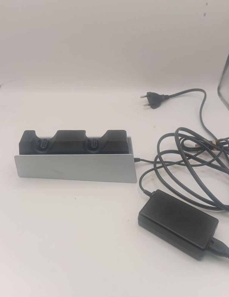 Купить Sony dualsense charging station cfi-zds1 Б/У