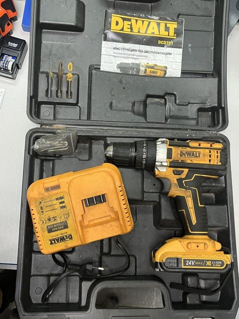 Купити Dewalt Копія dcd791 1акб 2ah зп Б/У