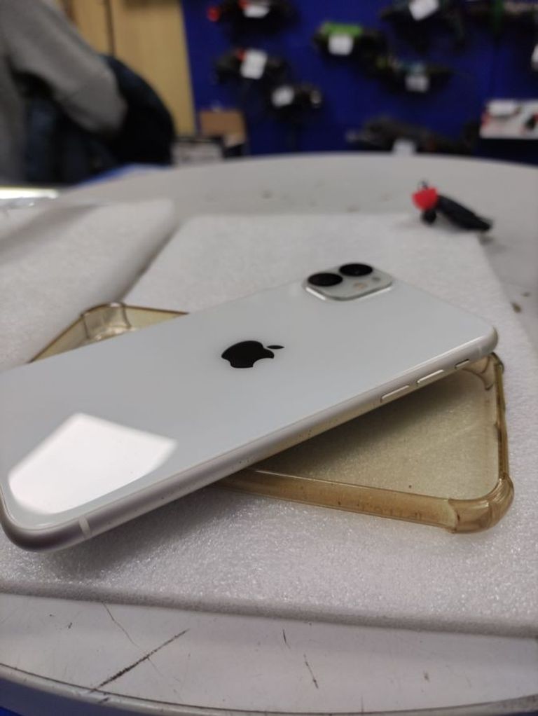 Розпродаж Apple iphone 11 128gb, продавець Техноскарб