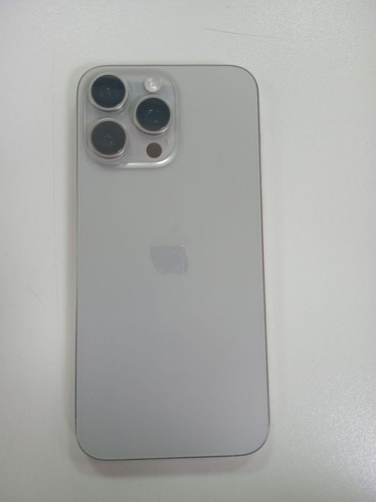 Купити Apple iphone 15 pro max 256gb esim Б/У