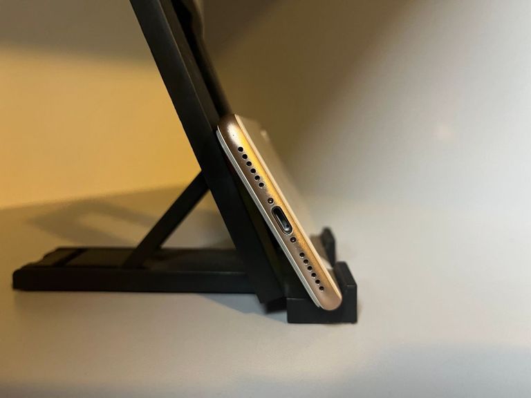 Apple iphone 8 64gb Код:01-200905806. Зображення 6