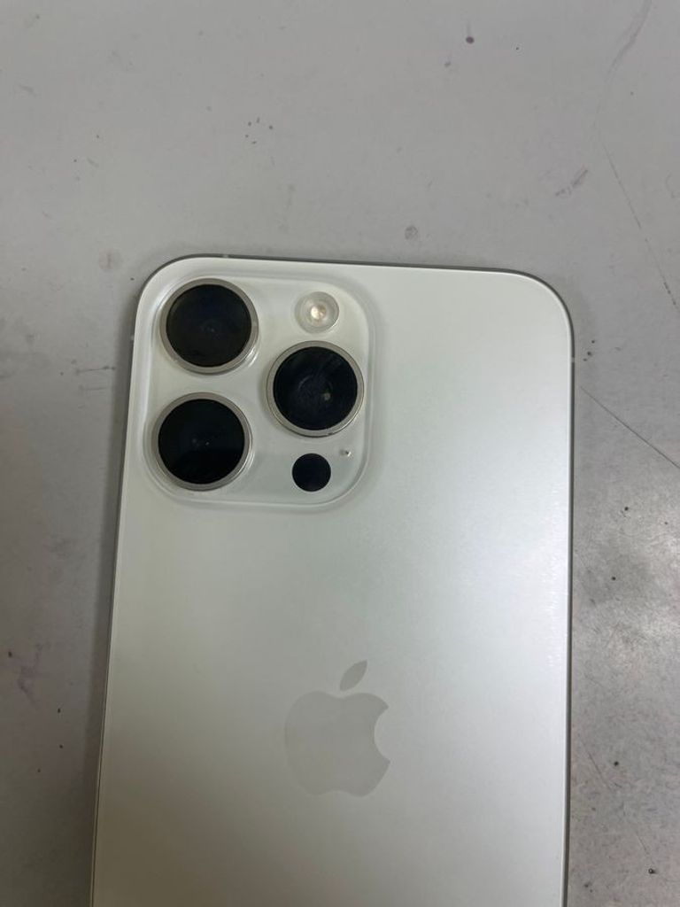 Розпродаж Apple iphone 15 pro max 256gb esim, продавець Техноскарб