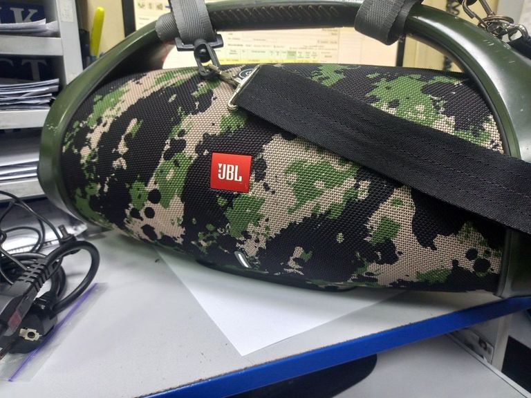 Оголошення Jbl boombox 2 Б/У