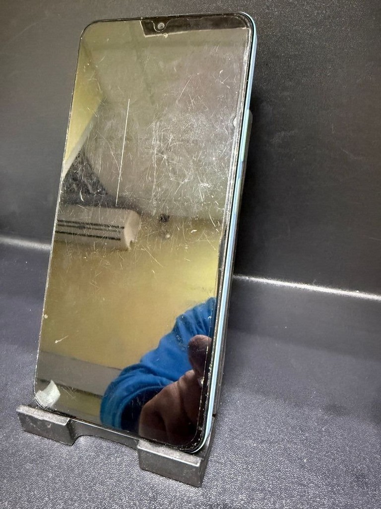 Распродажа Realme note 50 4/128gb, продавец Техноскарб