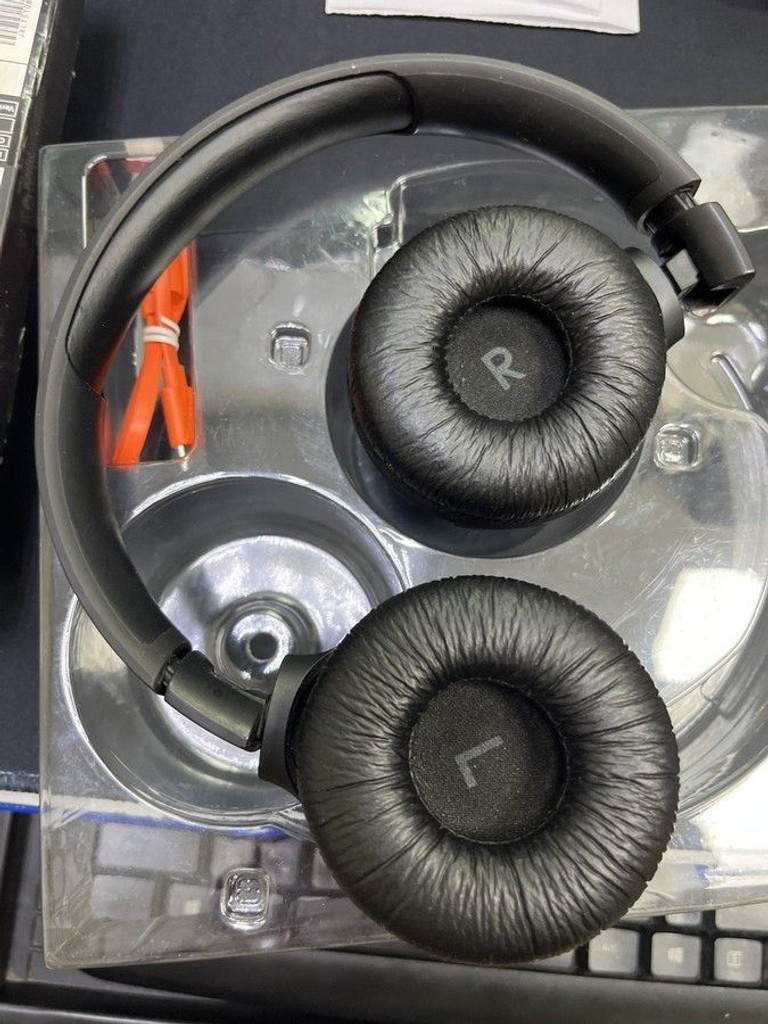 Дешиво Jbl tune 510bt с ломбарда