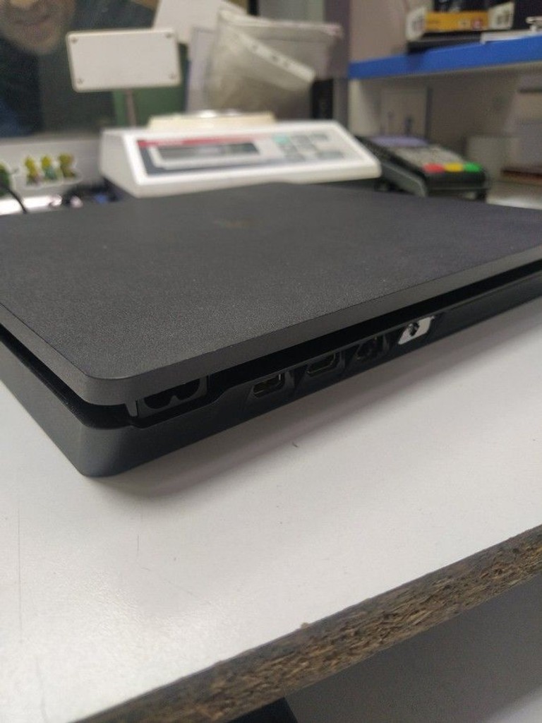Купити Sony playstation 4 slim 500gb Б/У