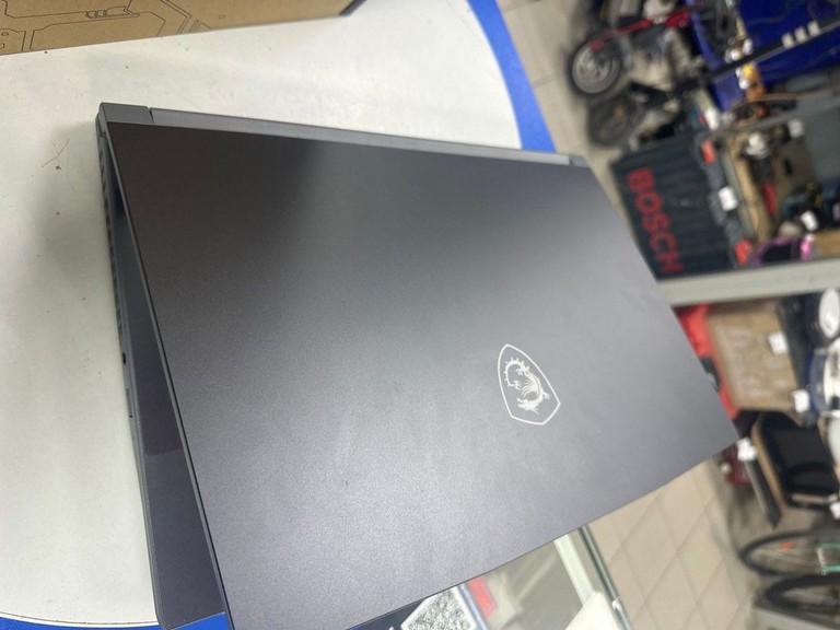 Дешево Msi 15/core i5-12450h ddr5/16gb ddr3/ssd 512 gb/geforce rtx4050 6gb з ломбарду