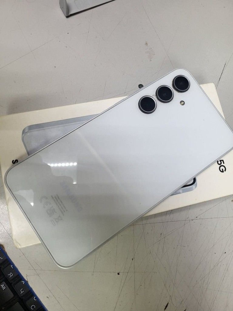 Дешево Samsung galaxy a35 5g 8/256gb з ломбарду
