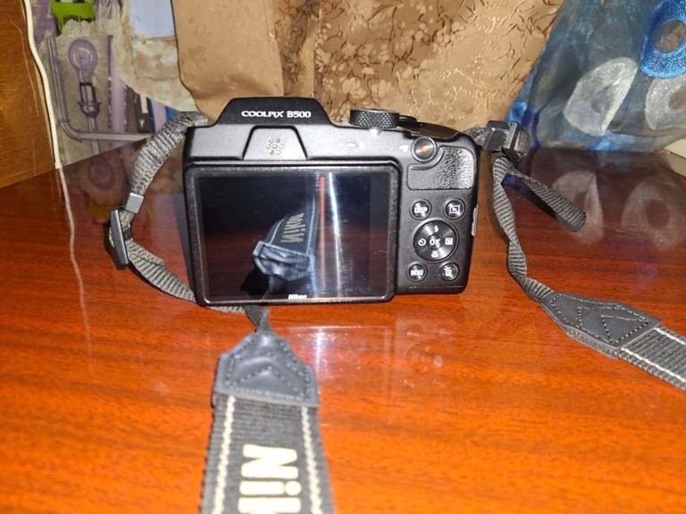 Оголошення Nikon Coolpix B500 Red Б/У